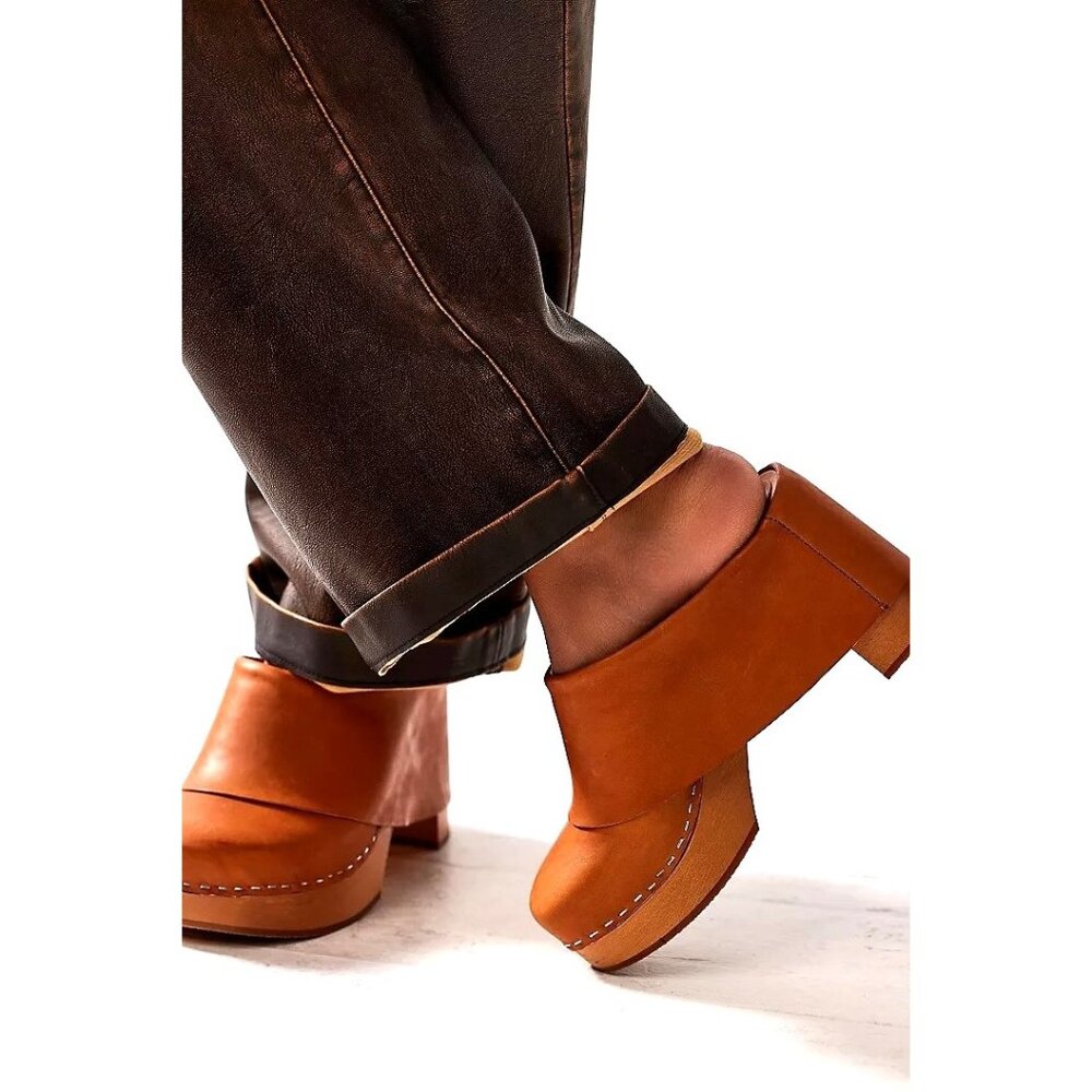 Swedish Hasbeens Top Covered Clogs Natural Tan Size 39